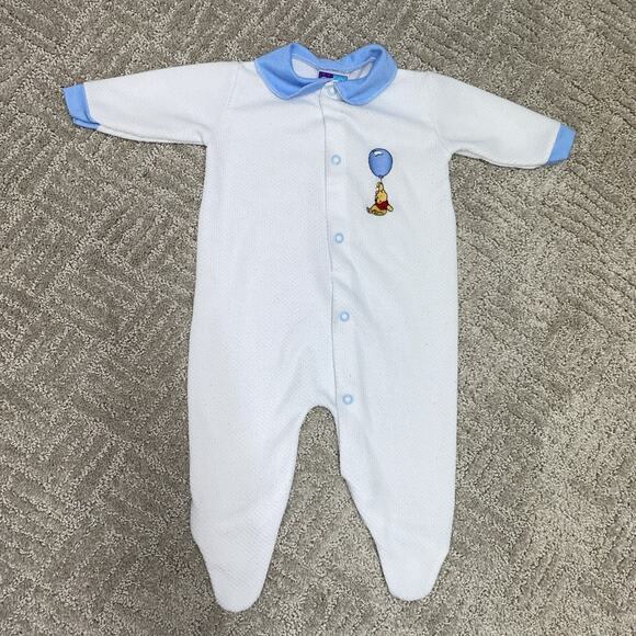 Vintage White With Blue Trim Winnie The Pooh Footed Sleeper One Piece Sz 0-3m - Picture 1 of 7